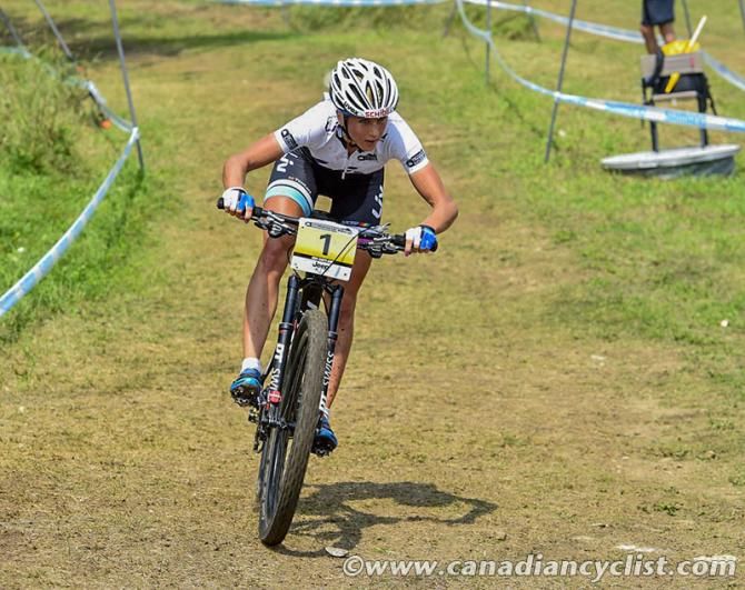 Jolanda Neff (Liv Pro XC Team) rides away