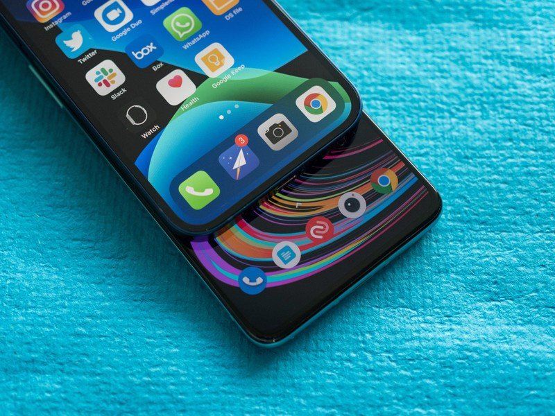 OnePlus 8T vs. iPhone 12