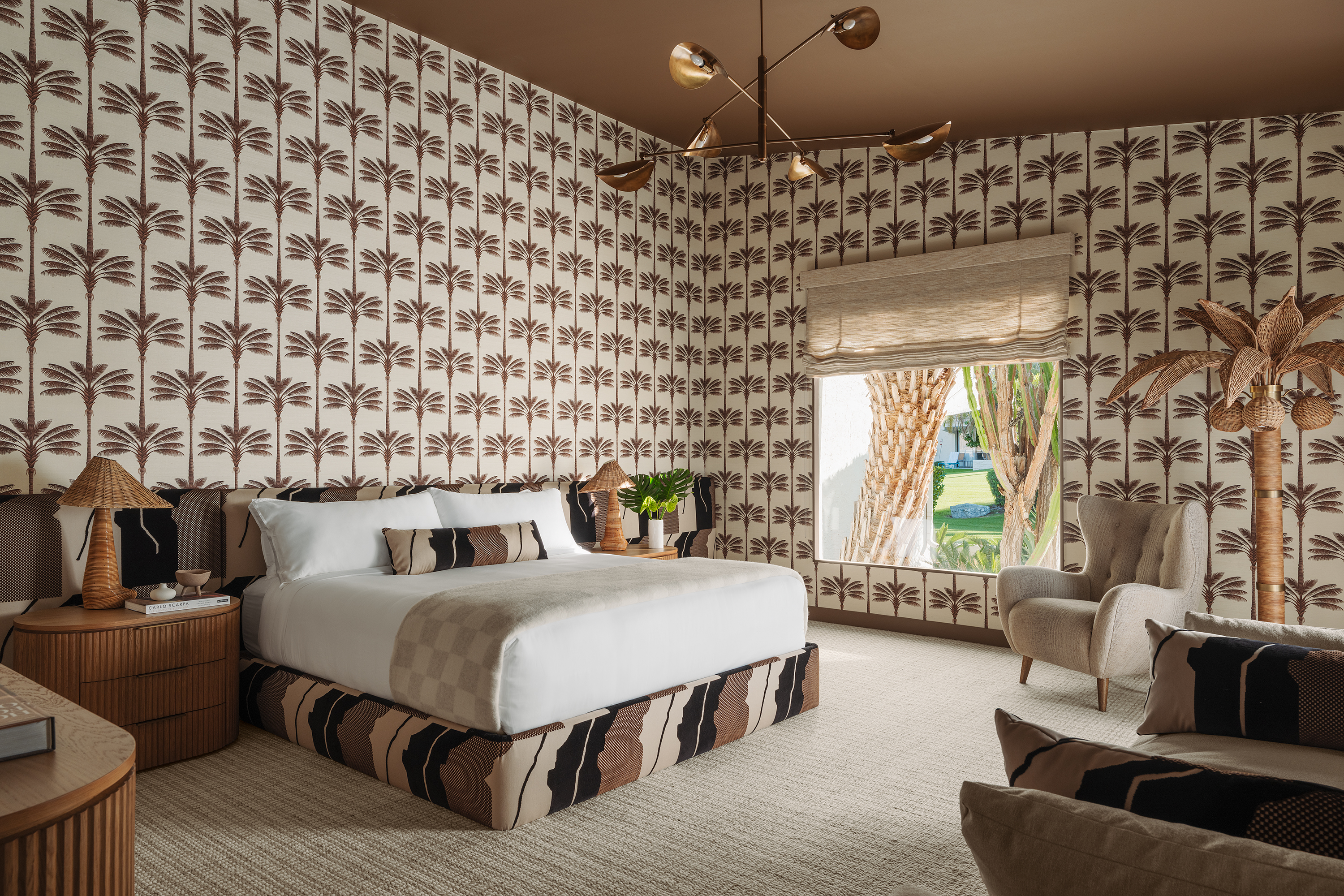 Bedroom with palm print