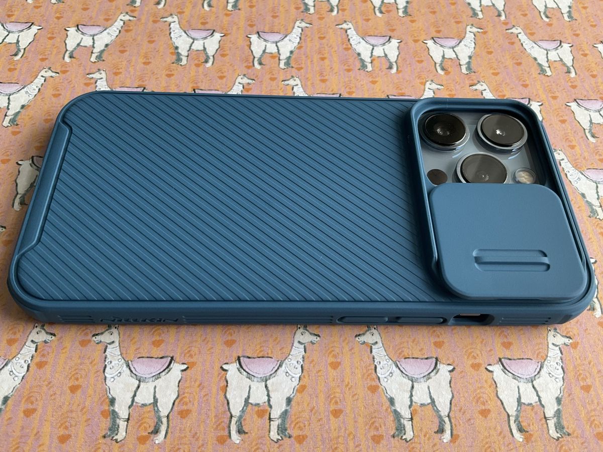 Nillkin Camshield Pro Iphone Case Lifestyle Open