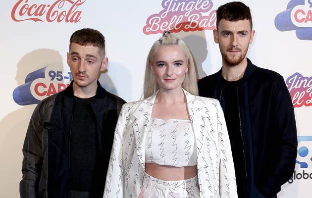 Clean bandit