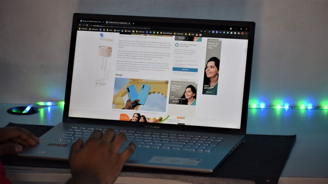 Asus Vivobook 17 M712