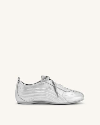 Ferne Streamlined Lustrous Sneakers - Silver