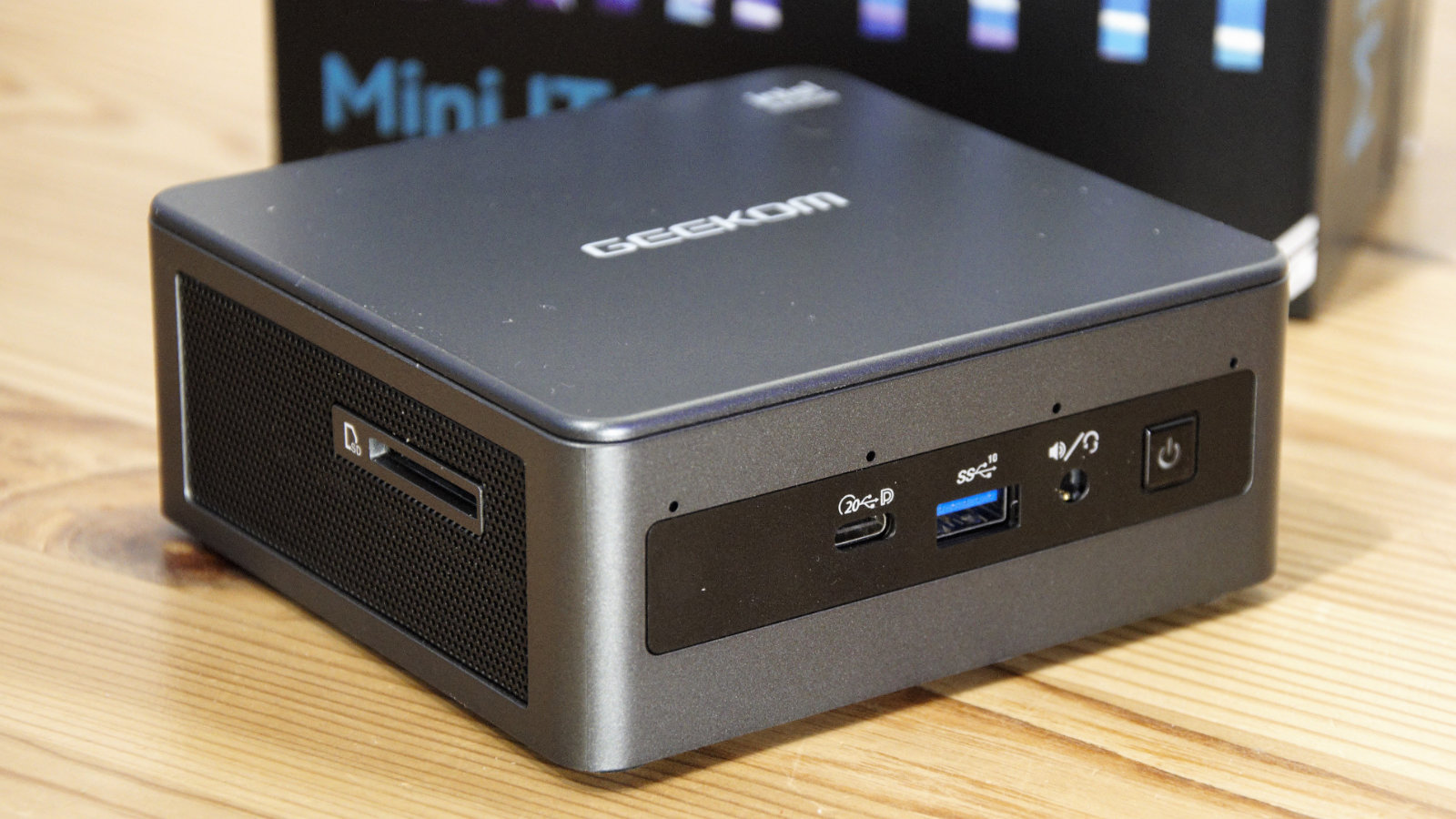 Geekom Mini IT11