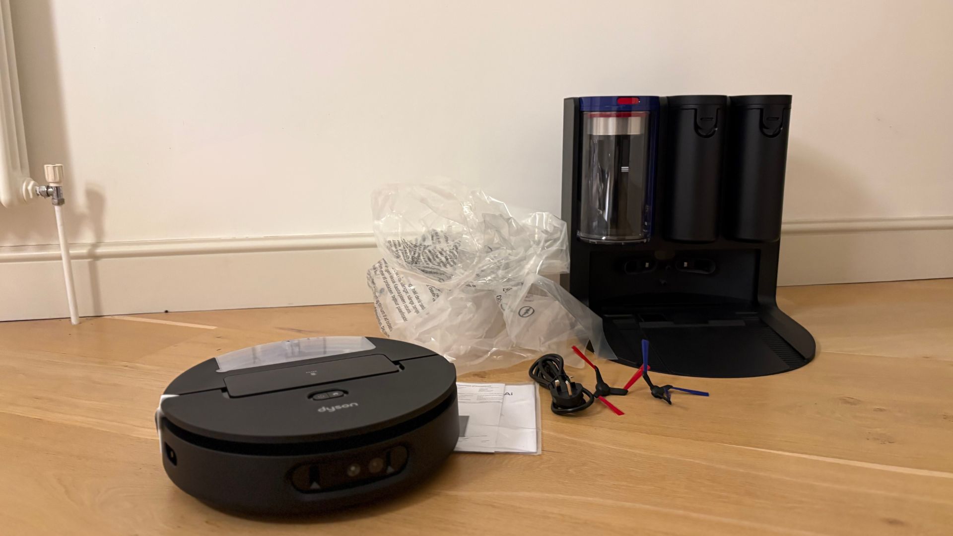 Testing Dyson Spot+Scrub AI Robot Vacuum Cleaner