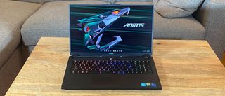 Gigabyte Aorus 17 XE4