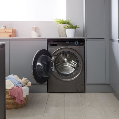 7 Expert Tricks To Fix A Noisy Washing Machine Yourself | Ideal Home