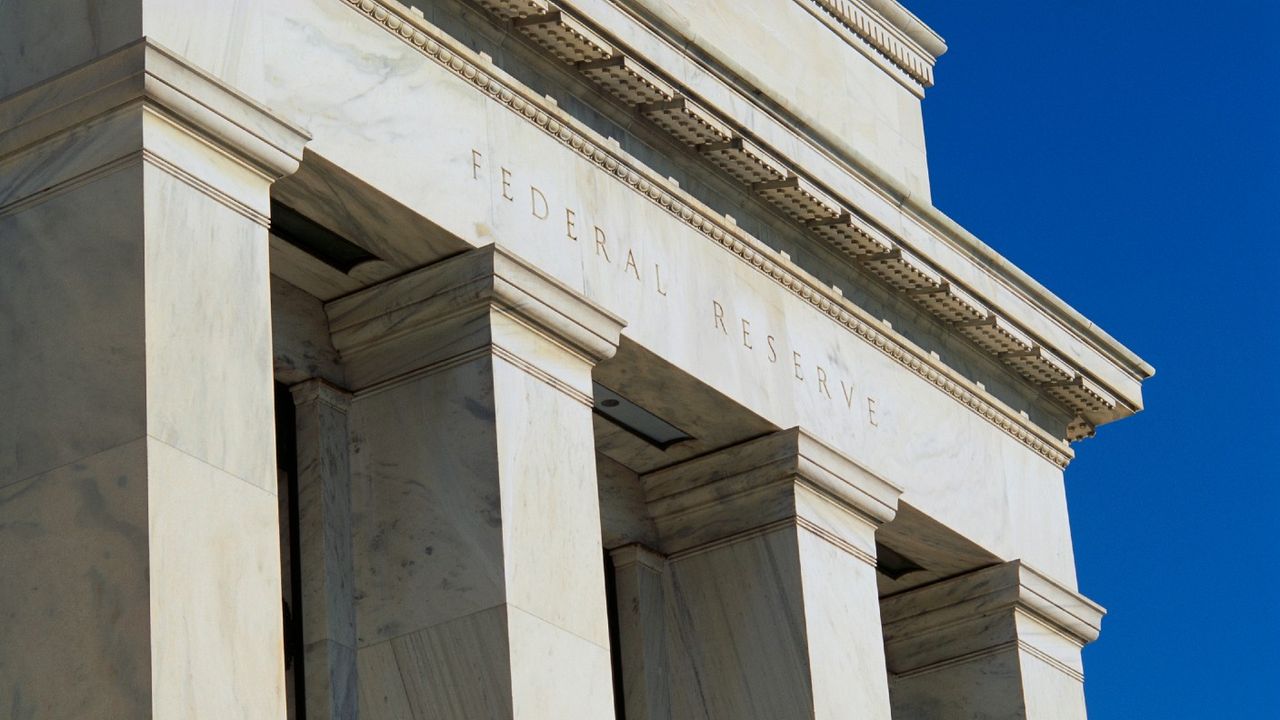 Column detail at the Federal Reserve 