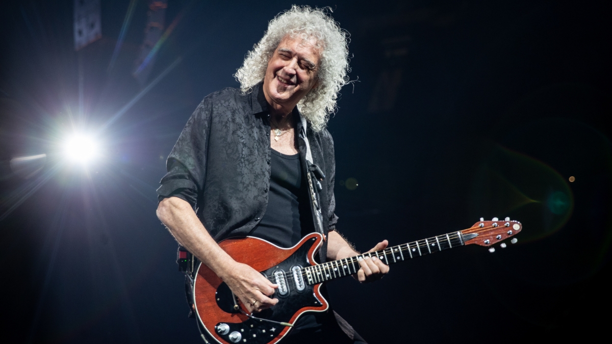 Brian May of Queen performs at Chase Center on November 08, 2023 in San Francisco, California