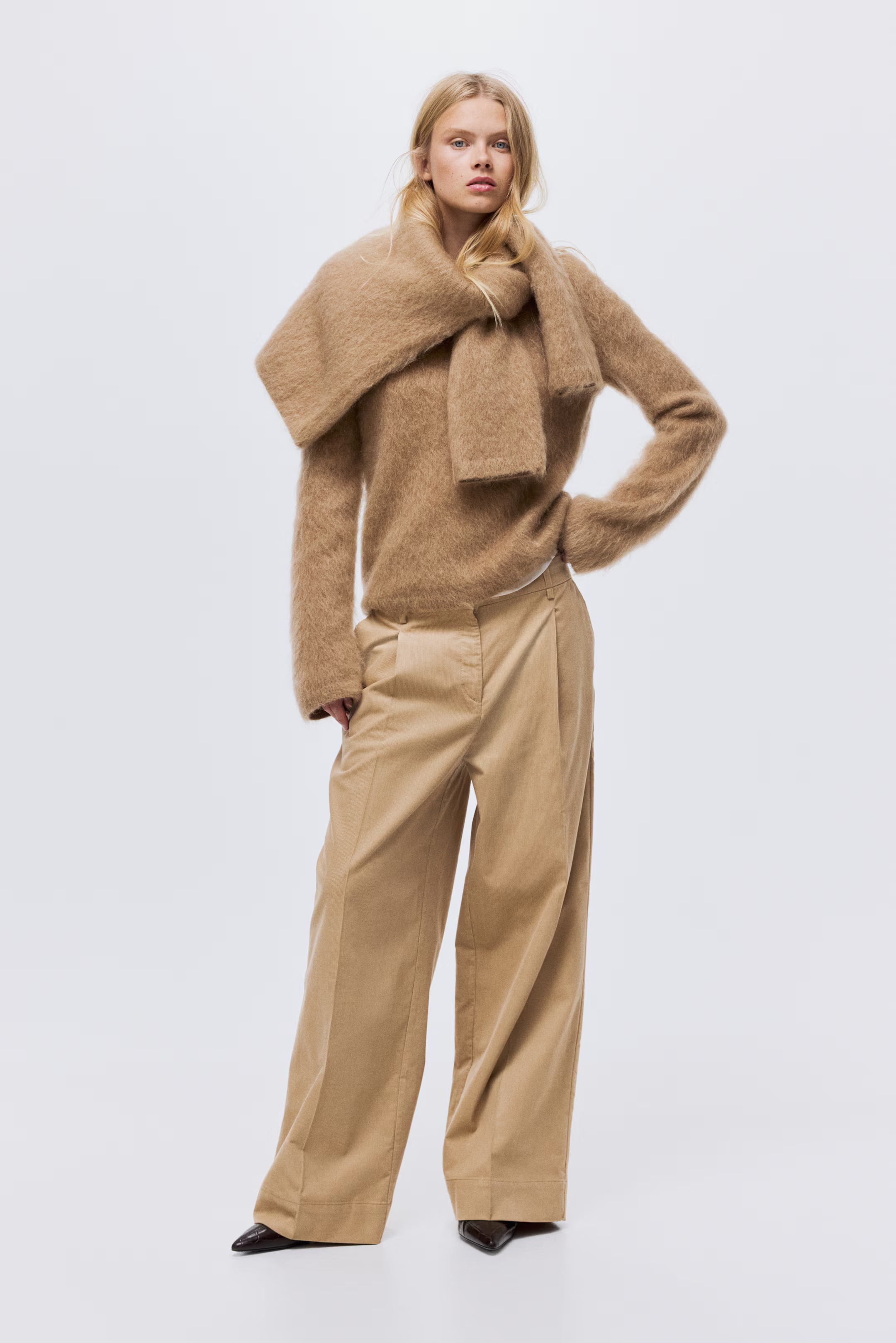 H&amp;amp;M, Wide corduroy trousers