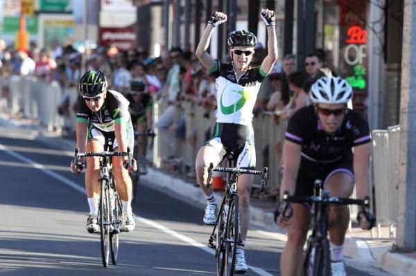 A strange situation, the race winner celebrating at the back the of the bunch - a luxury Judith Arndt (GreenEDGE-AIS) granted herself by lapping the field.