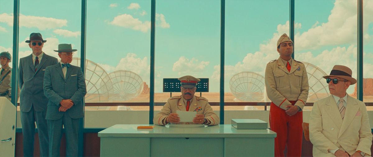 Fisher Stevens, Jeffrey Wright, Tony Revolori and Bob Balaban in Asteroid City