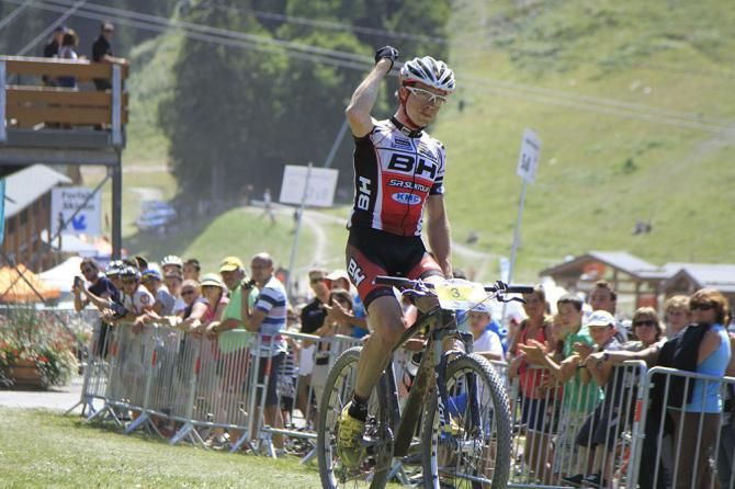 Maxime Marotte (BH SR Suntour KMC) wins in Meribel, France