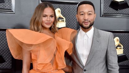 chrissy teigen pregnant baby bump twitter