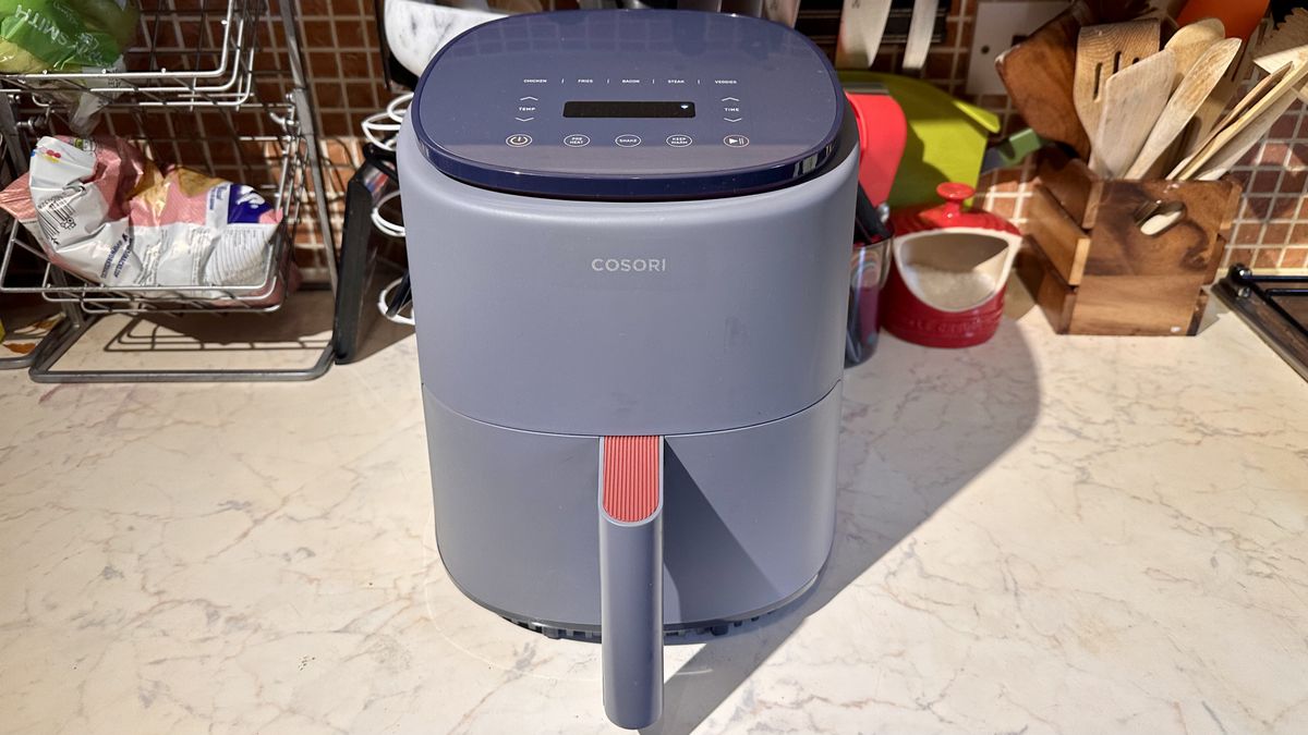 Cosori Lite 4.0-Quart Smart Air Fryer review: cheap, cheerful and