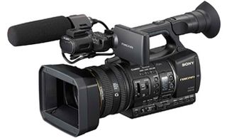 Sony Debuts Its First Pro Avchd Camcorder Tv Technology