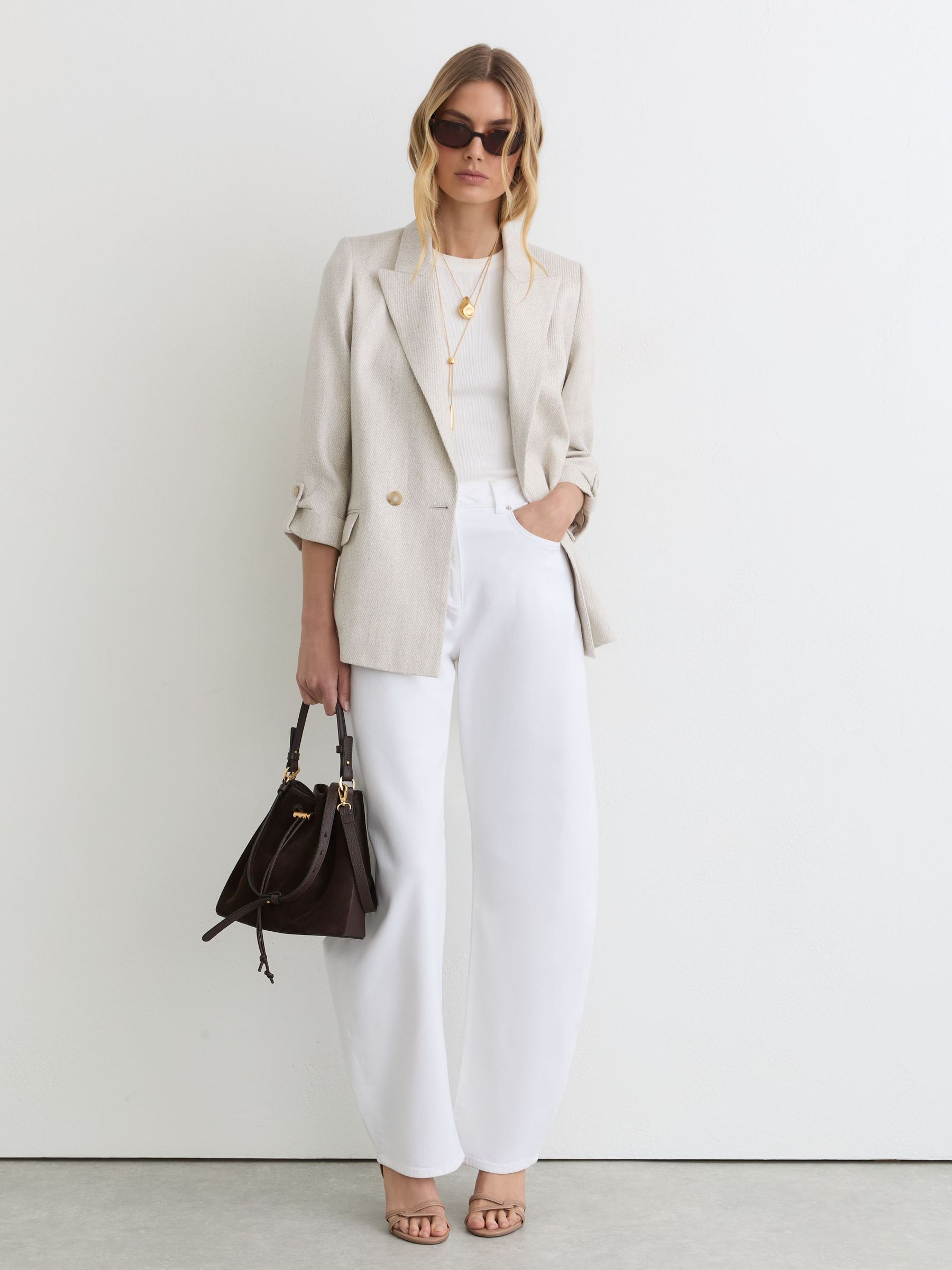 Barrel-Leg Jeans in White - Size 24 R