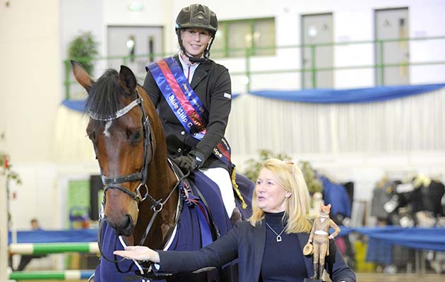 Emma-Jo-Slater-Kimba-Uttah-Blue-Chip-2018-Photo-%C2%A9-Suzanne-Jones-2.jpg