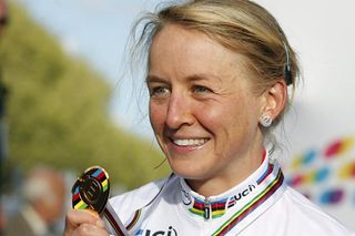 A softly spoken Emma Pooley (Great Britain) made history with her elite women’s time trial victory – the first British woman to win the title and just the second British rider after Chris Boardman to take gold in the time trial.