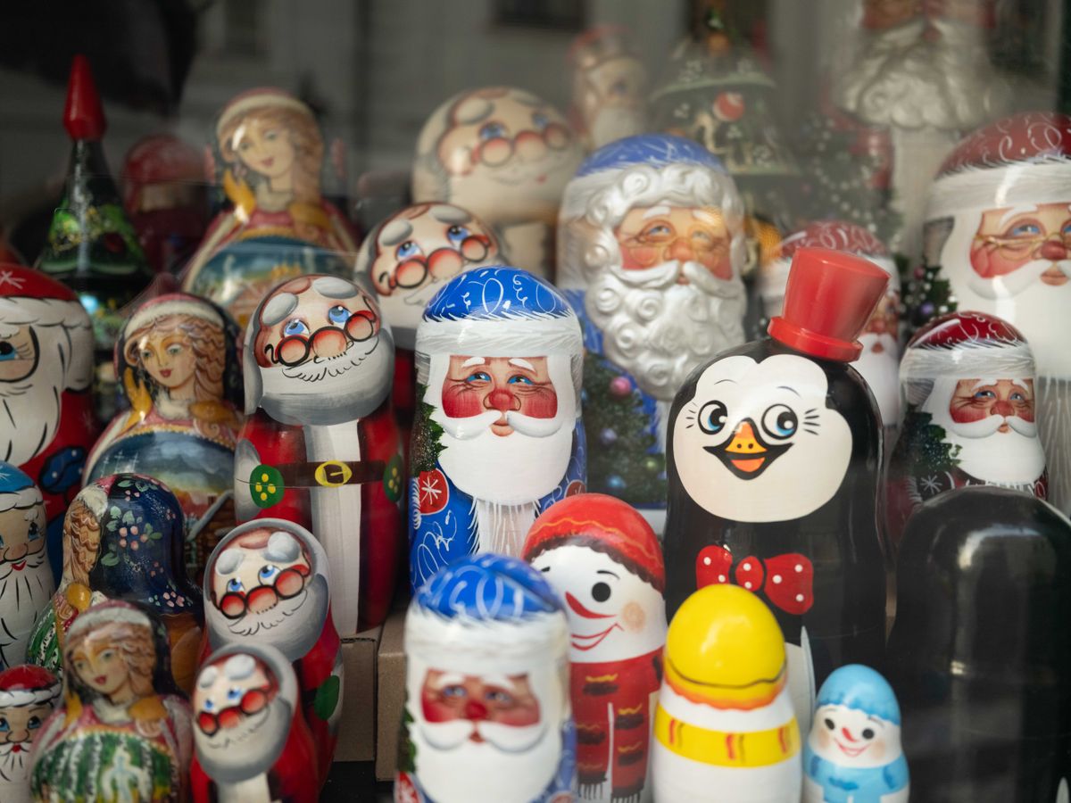 Wooden dolls in a store window