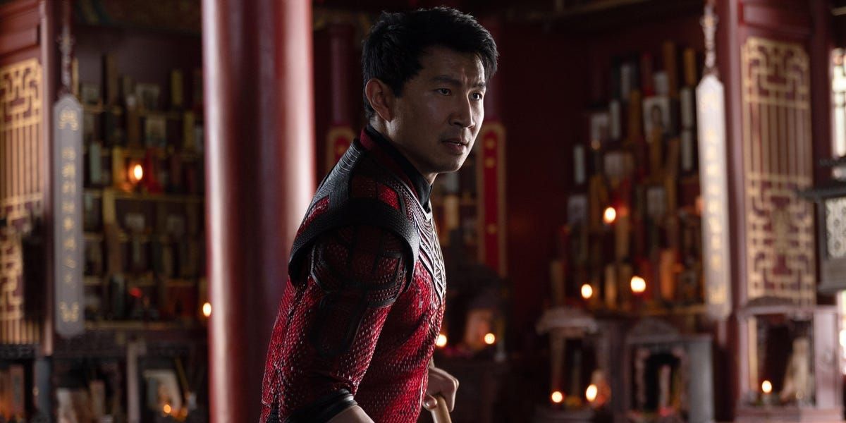 Simu Liu in Shang-Chi&#039;s suit