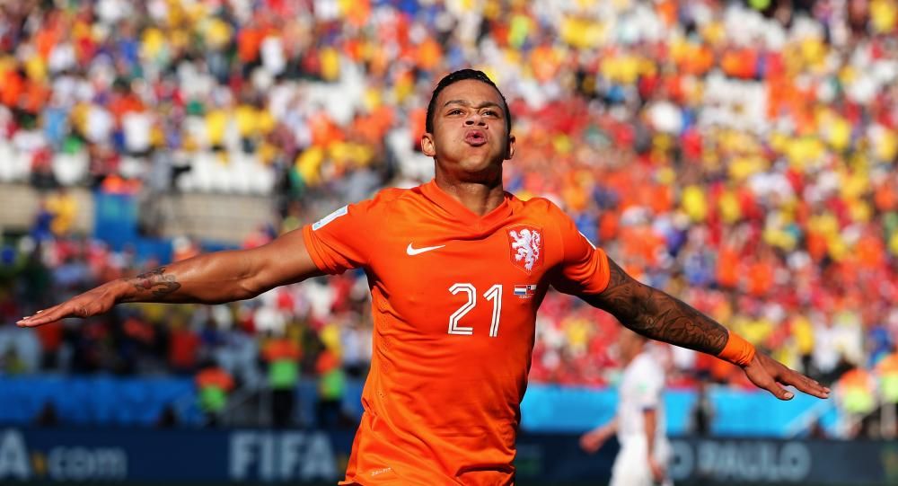 Depay Logo / Memphis Depay lanceert eerste collectie van eigen : It