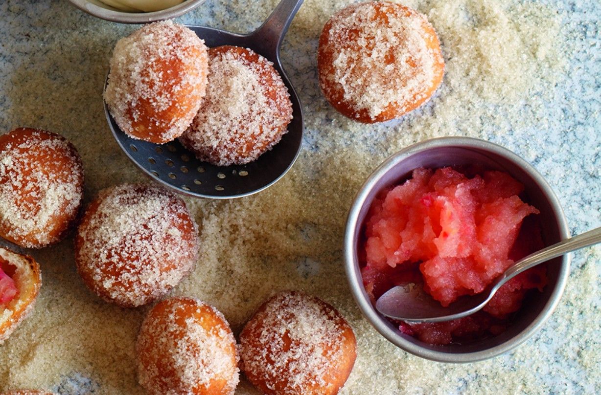 Apple doughnuts with apple purée