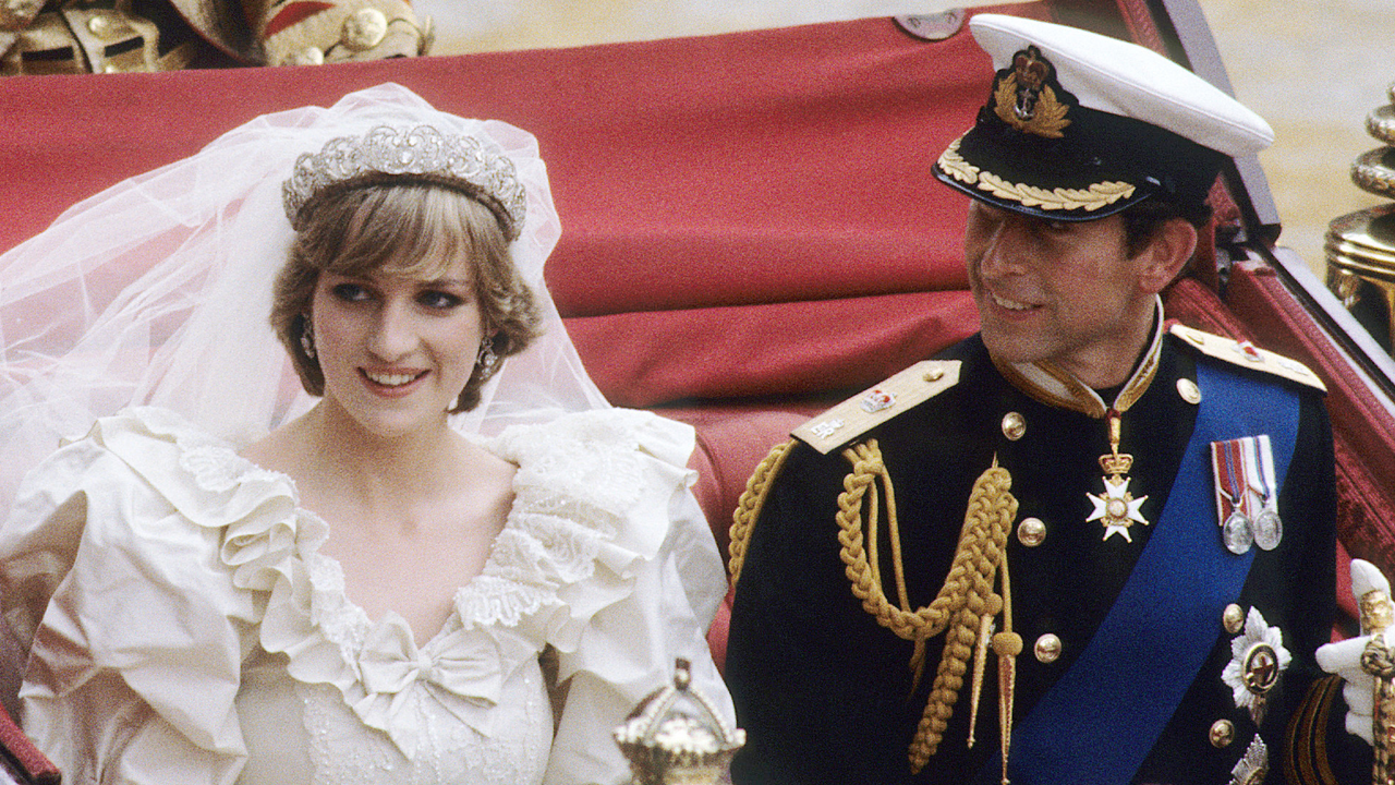 Prince Charles and Princess Diana on their wedding day on July 29, 1981 in London, England.