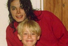 Michael Jackson and Macaulay Culkin, Celebrity News, Celebrity Photos