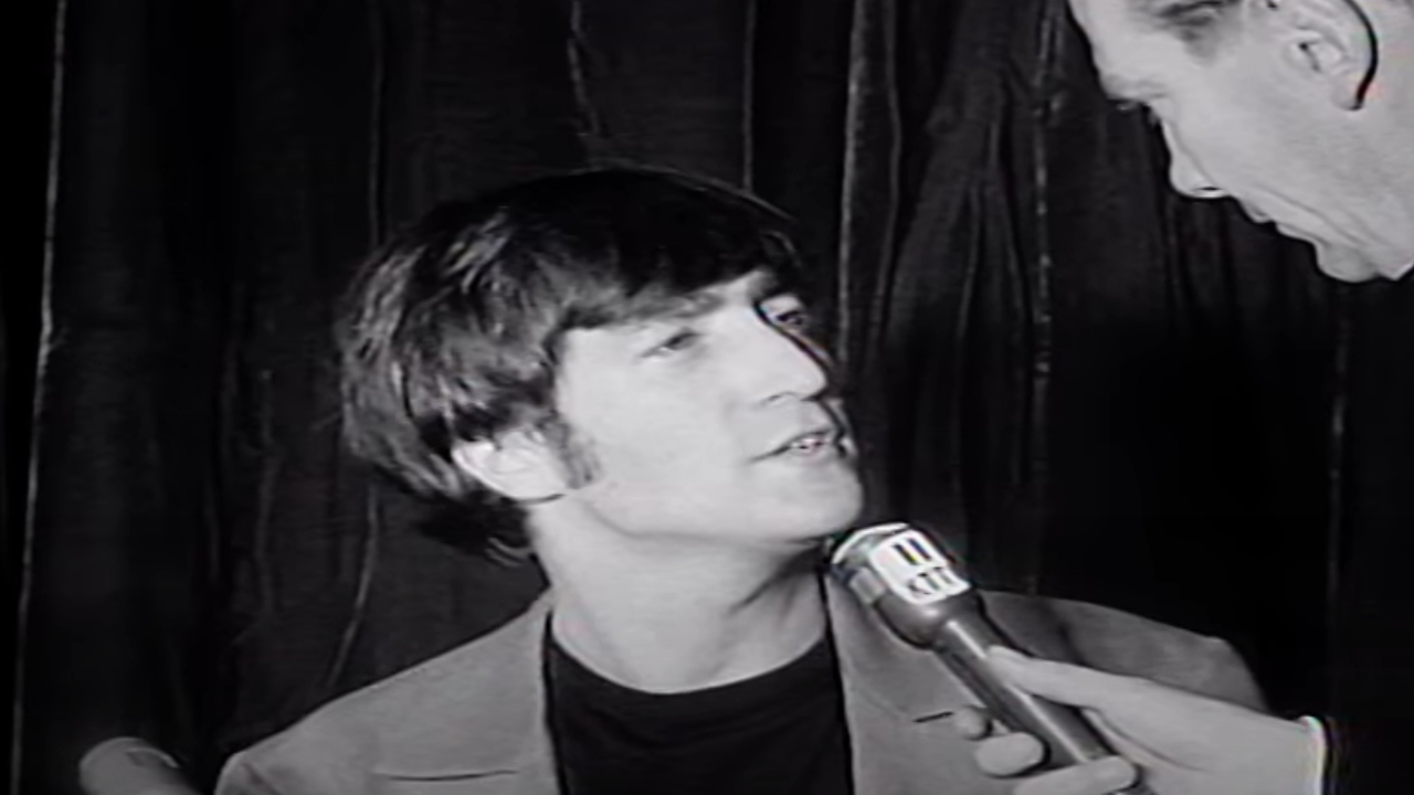 John Lennon siendo entrevistado en KTTV