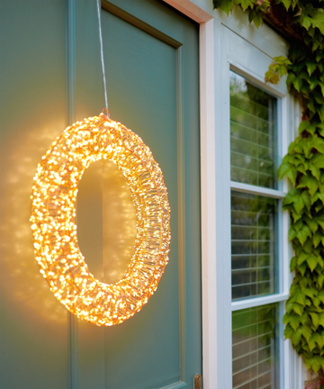 Christmas door decor ideas: create a festive welcome | Gardeningetc