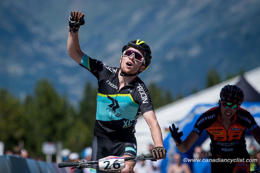 Mathias Flueckiger (Radon Factory XC Team) finishing 2nd just ahead of Jordan Sarrou (BH-SRSuntour-KMC)