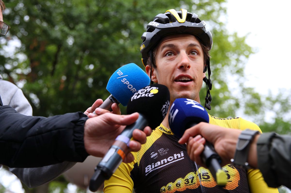 George Bennett (LottoNL-Jumbo) with the press