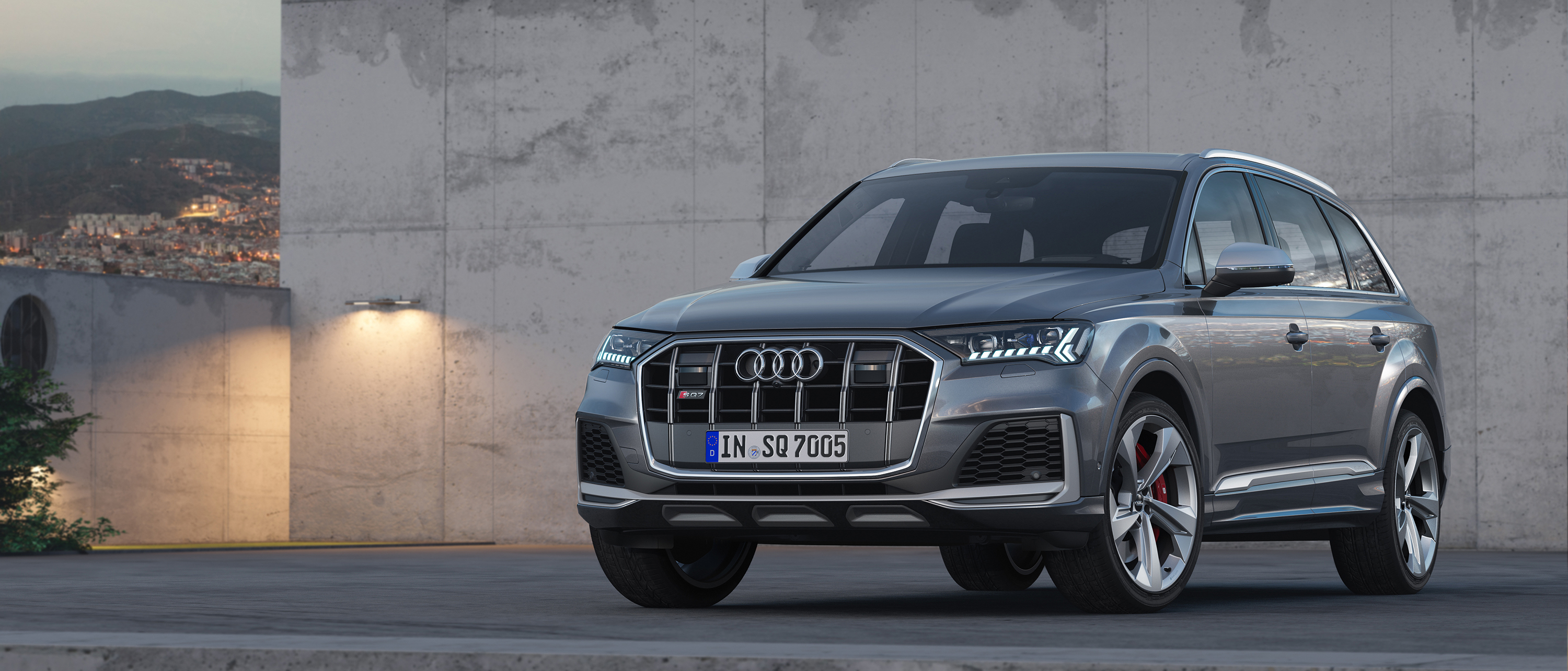 Audi SQ7 Review | Top Ten Reviews