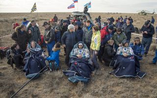Expedition 49 Crew after landing