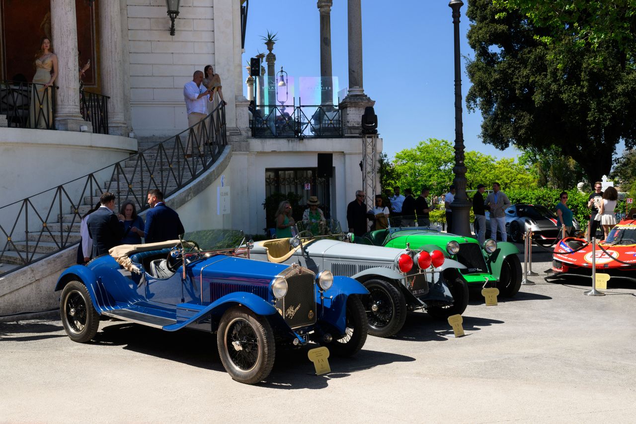 Historic Alfa Romeos, Ferraris, a Bizzarrini and a Lamborghini Miura are displayed and driven through Rome during Anantara Concorso Roma, celebrating automotive design and heritage.