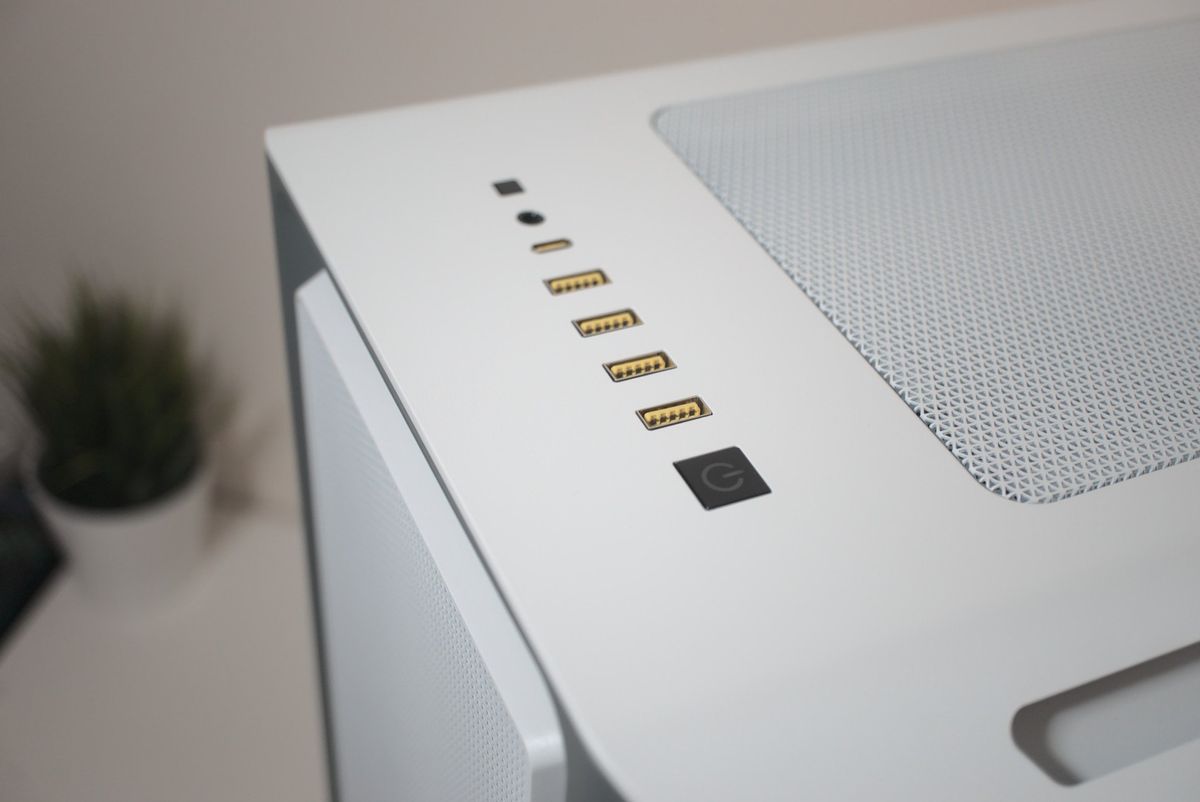 Corsair iCUE 5000T RGB