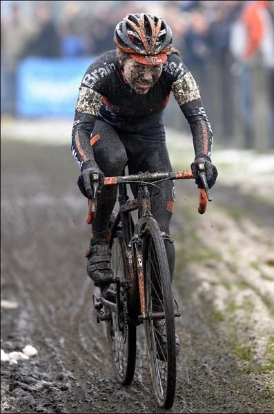 Sanne van Paassen (BrainWash) finished 5th and remained atop the GVA classification.