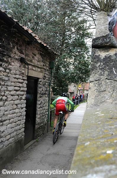Marco Fontana exits the urban 'singletrack'.