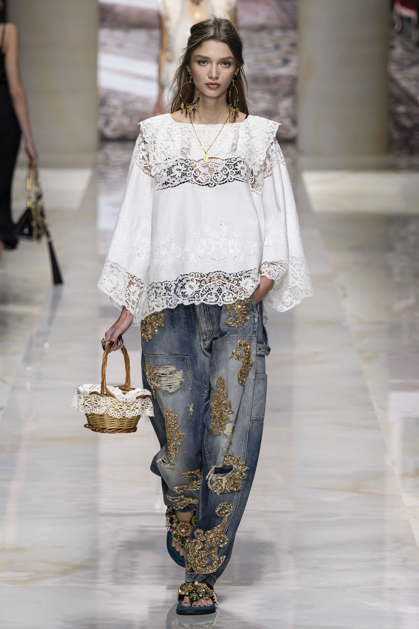 dolce & gabbana runway