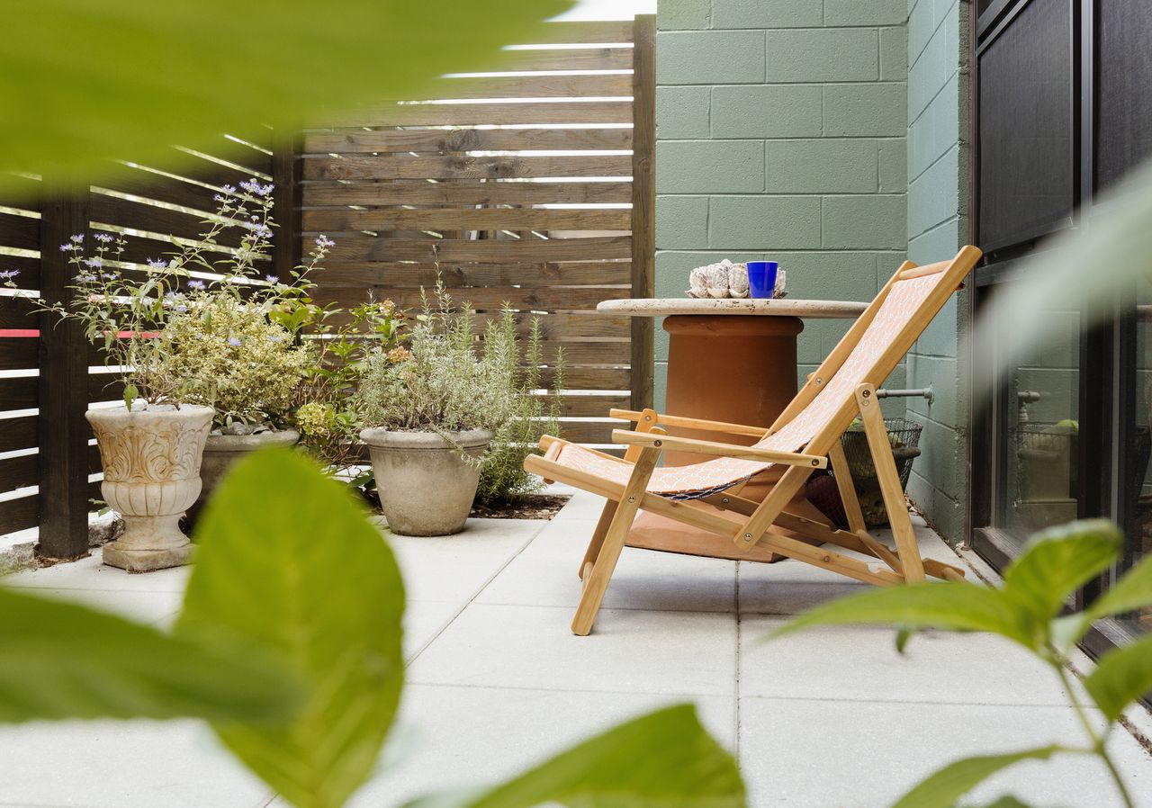 a condo backyard with privacy fences