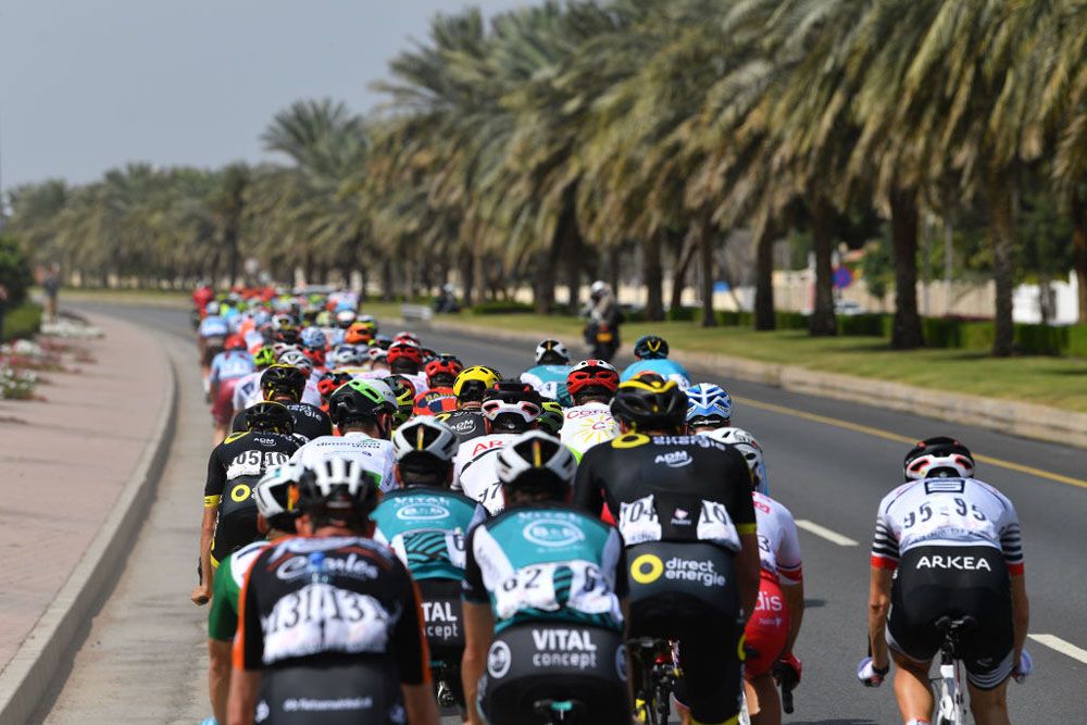The peloton take on stage 2 of the 2019 Tour of Oman