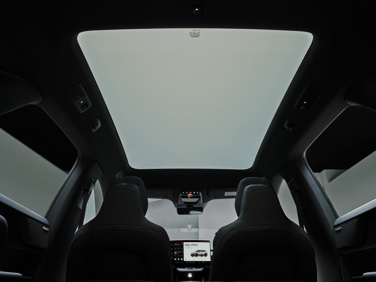 Inside the Volvo EX60 Cross Country