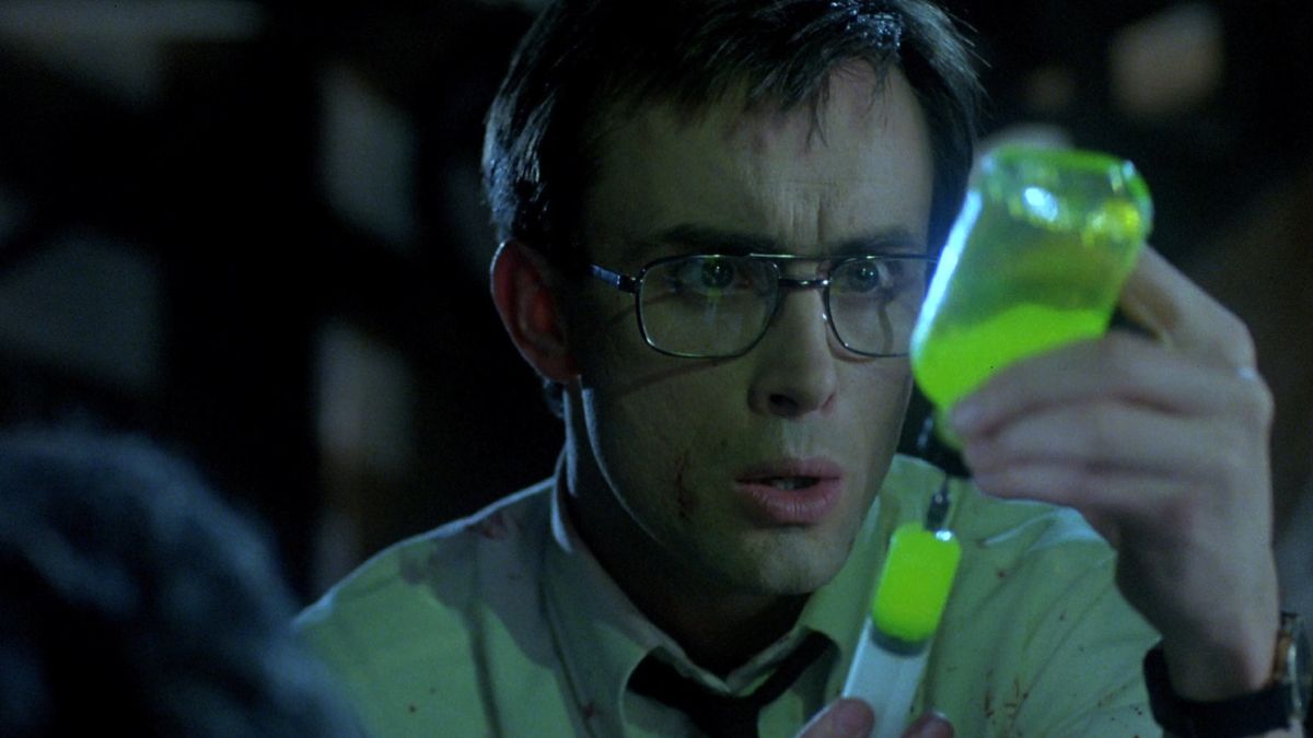 Jeffrey Combs in Re-Animator