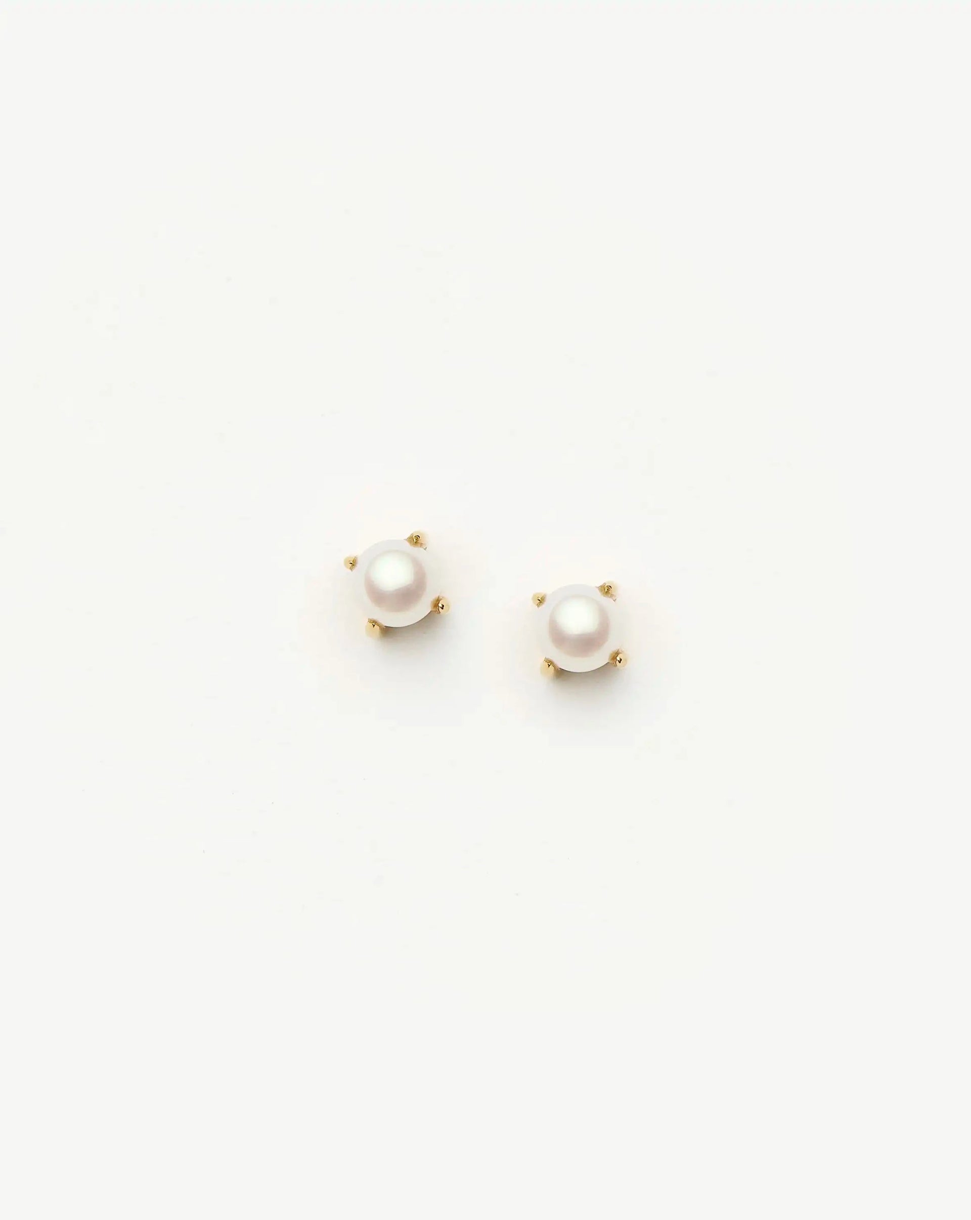 Classic Pearl Stud Earrings | 18ct Gold Vermeil/pearl - 18ct Gold Vermeil/pearl