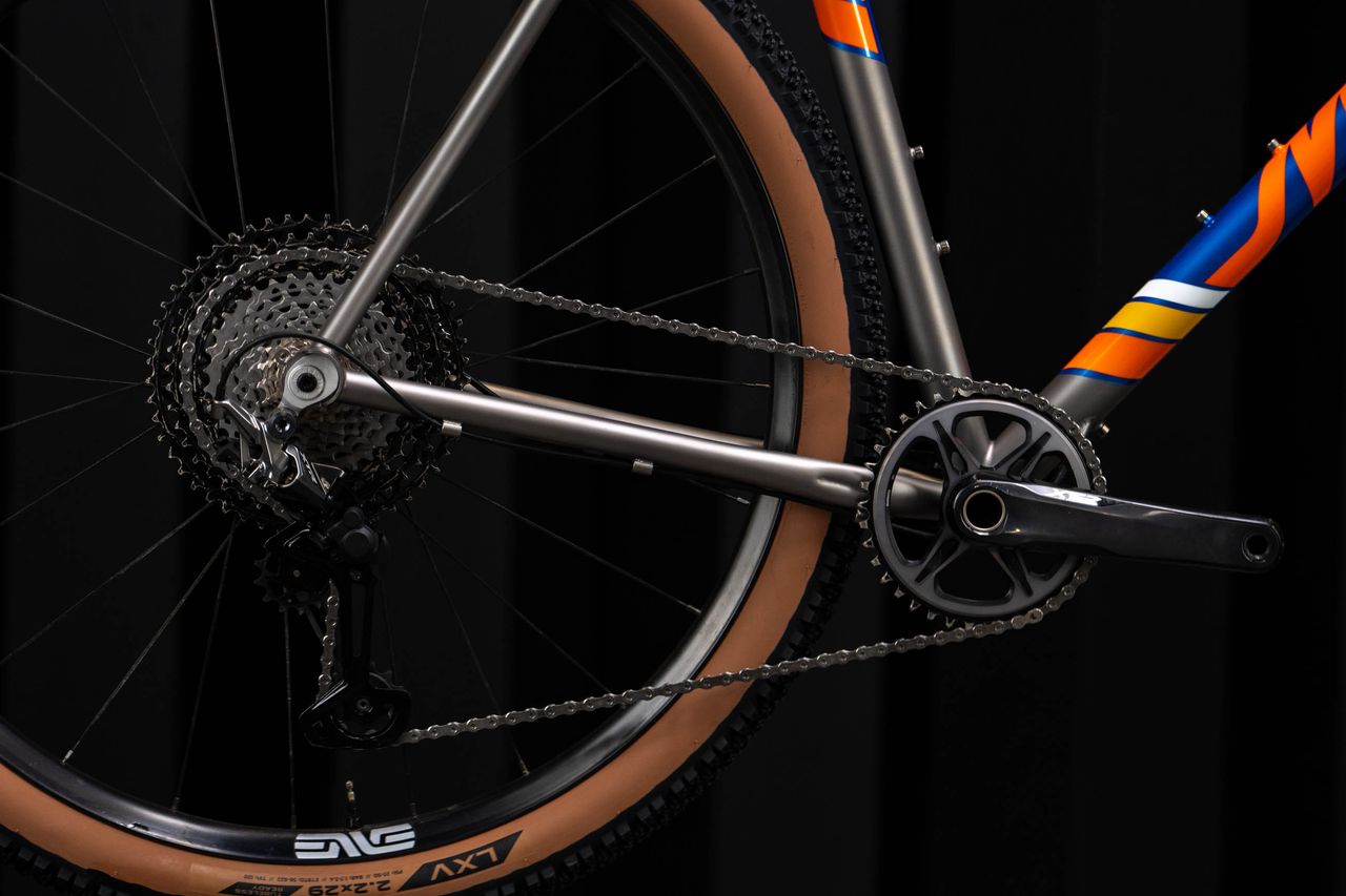 Mosaic's flat bar gravel grinder