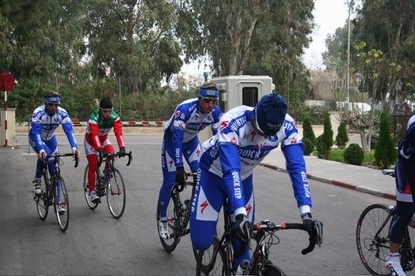 More riders roll in including Italian champion Giovanni Visconti