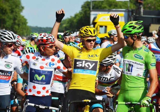 The classification leaders begin stage 21 at the very front of proceedings