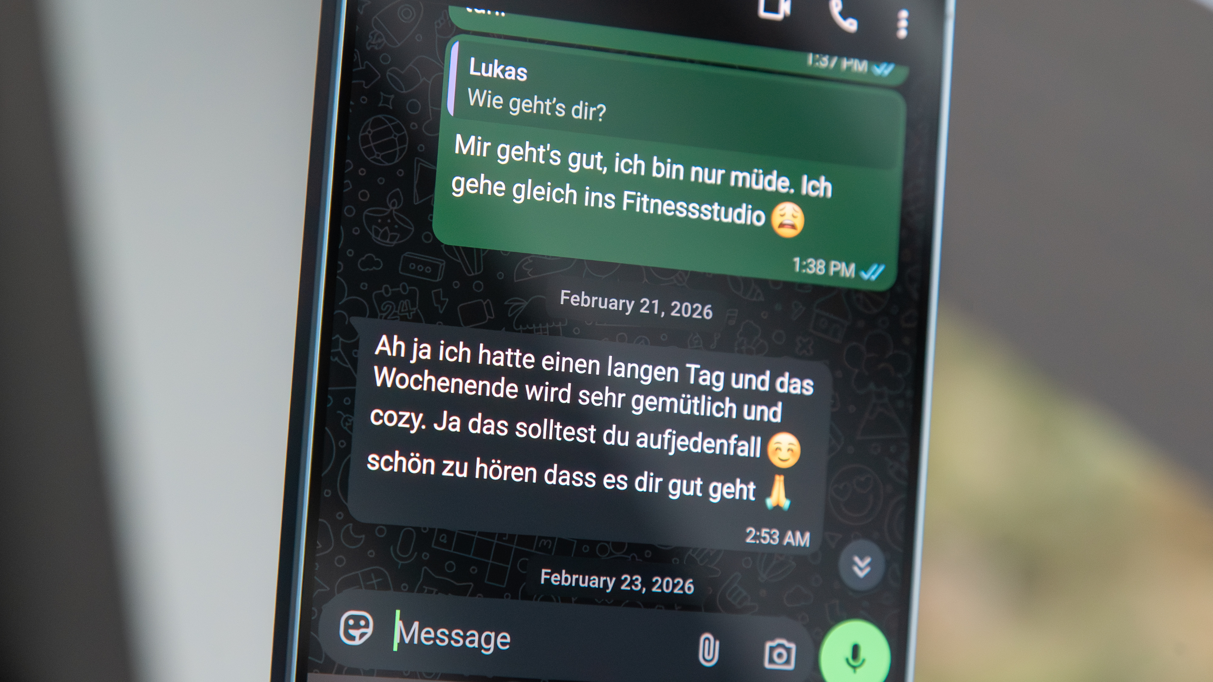 WhatsApp conversation in German
