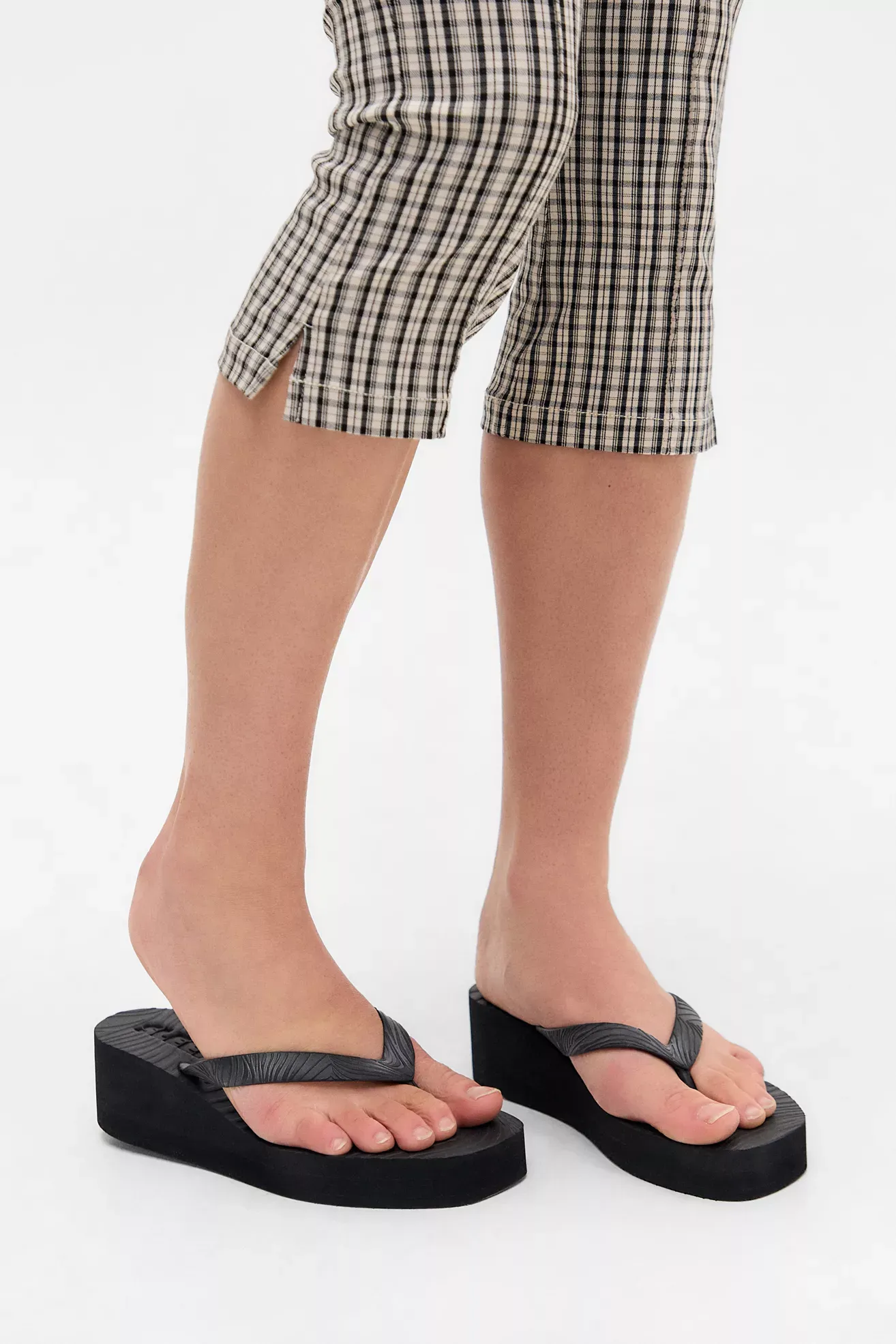 Sleepers Black High Platform Flip Flops